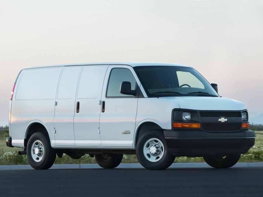  Chevrolet Express Cargo Van 2002 года  (фото 3 из 16)